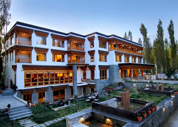 hotel-img